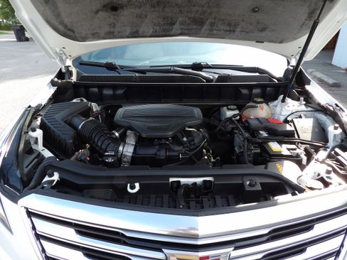 Used 2019 Cadillac XT5 FWD image 21