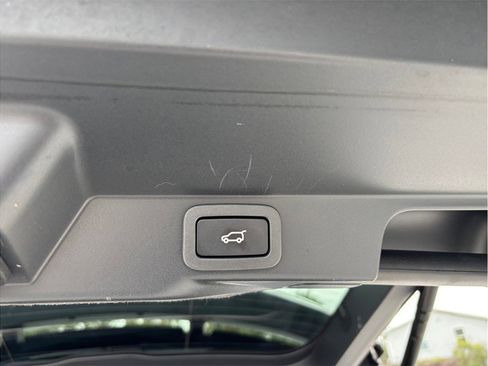 Used 2020 Land Rover Range Rover Sport HSE image 54