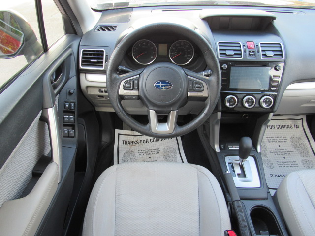 Used 2017 Subaru Forester 2.5i Premium AWD/4WD image 21