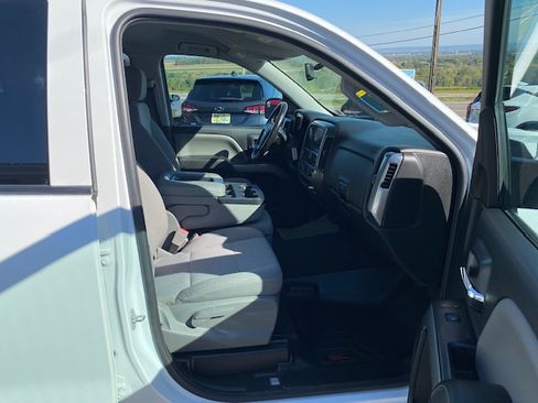 Used 2018 Chevrolet Silverado 1500 LT Z71 image 19
