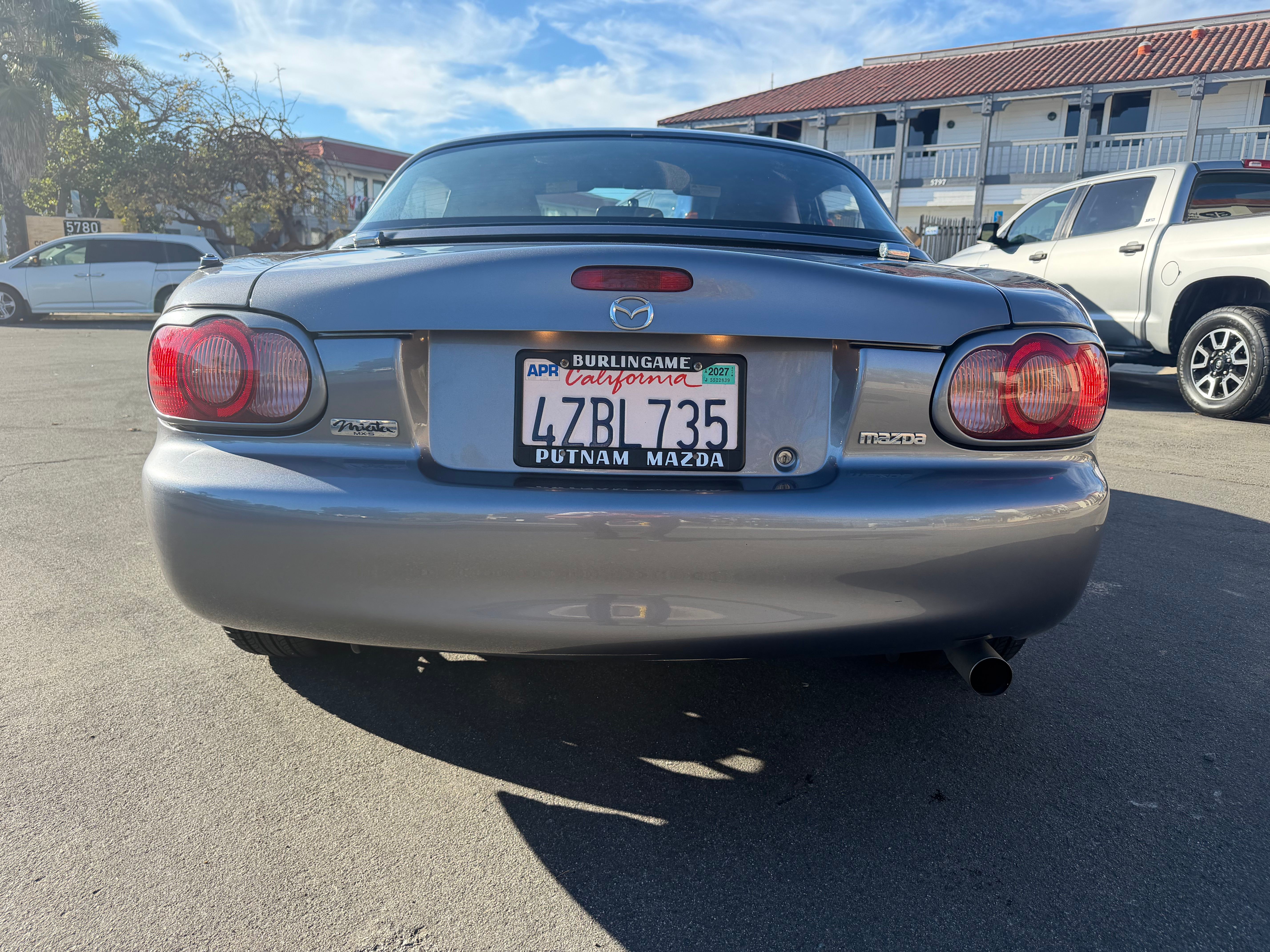 Used 2002 MAZDA MX-5 Miata LS RWD image 10
