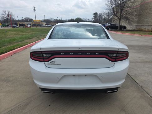 Used 2022 Dodge Charger SXT image 5
