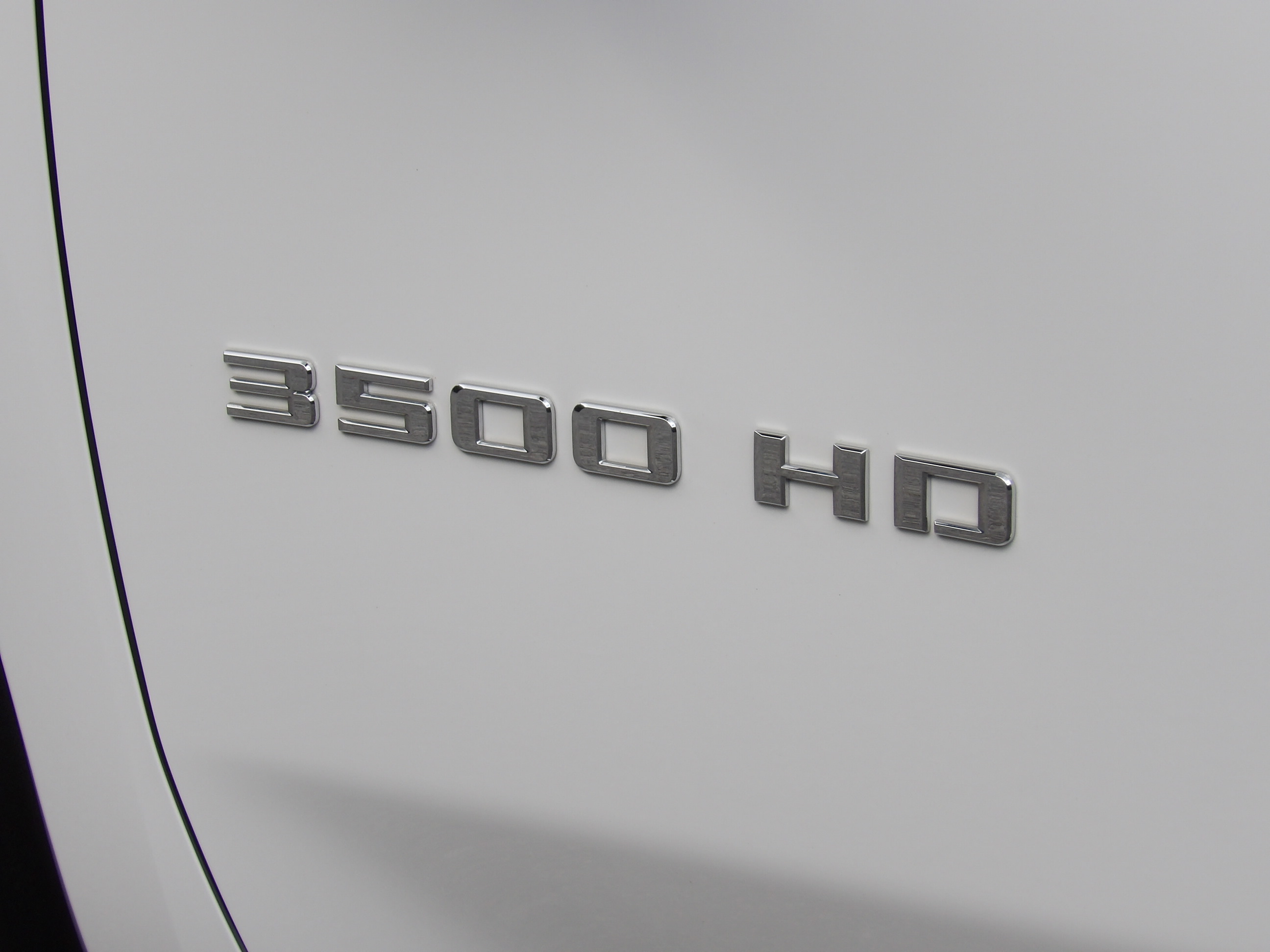Used 2025 Chevrolet Silverado 3500 4x4 Crew Cab LTZ image 10
