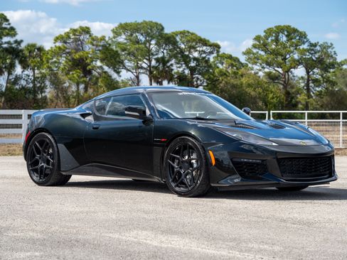 Used 2021 Lotus Evora image 17