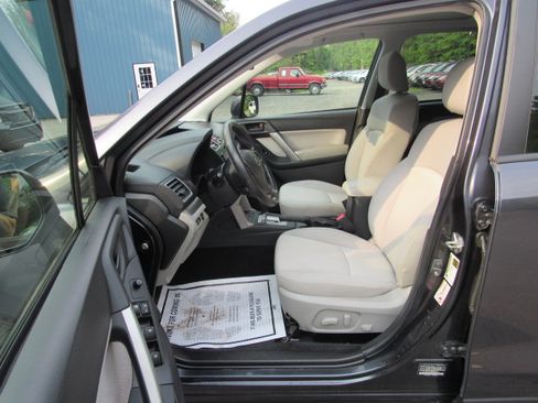 Used 2016 Subaru Forester 2.5i Premium AWD/4WD image 15
