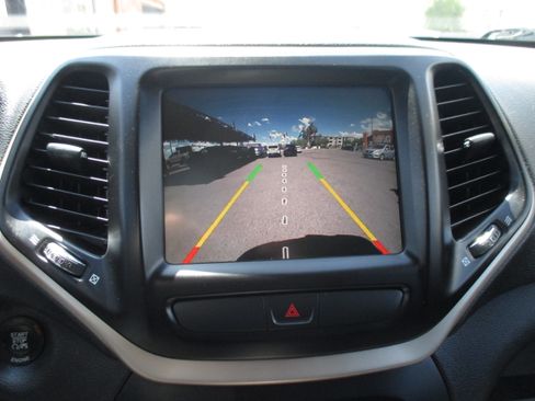 Used 2016 Jeep Cherokee Altitude Sport Utility 4D FWD image 8