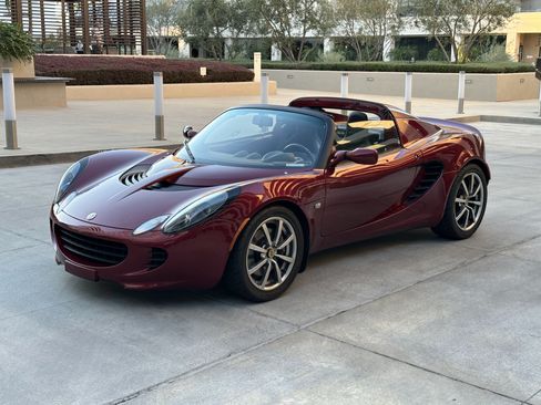 Used 2005 Lotus Elise RWD image 1