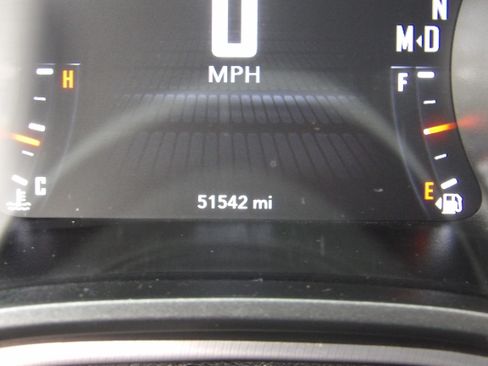 Used 2021 Dodge Challenger SXT image 9