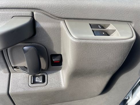 Used 2017 GMC Savana 2500 image 11