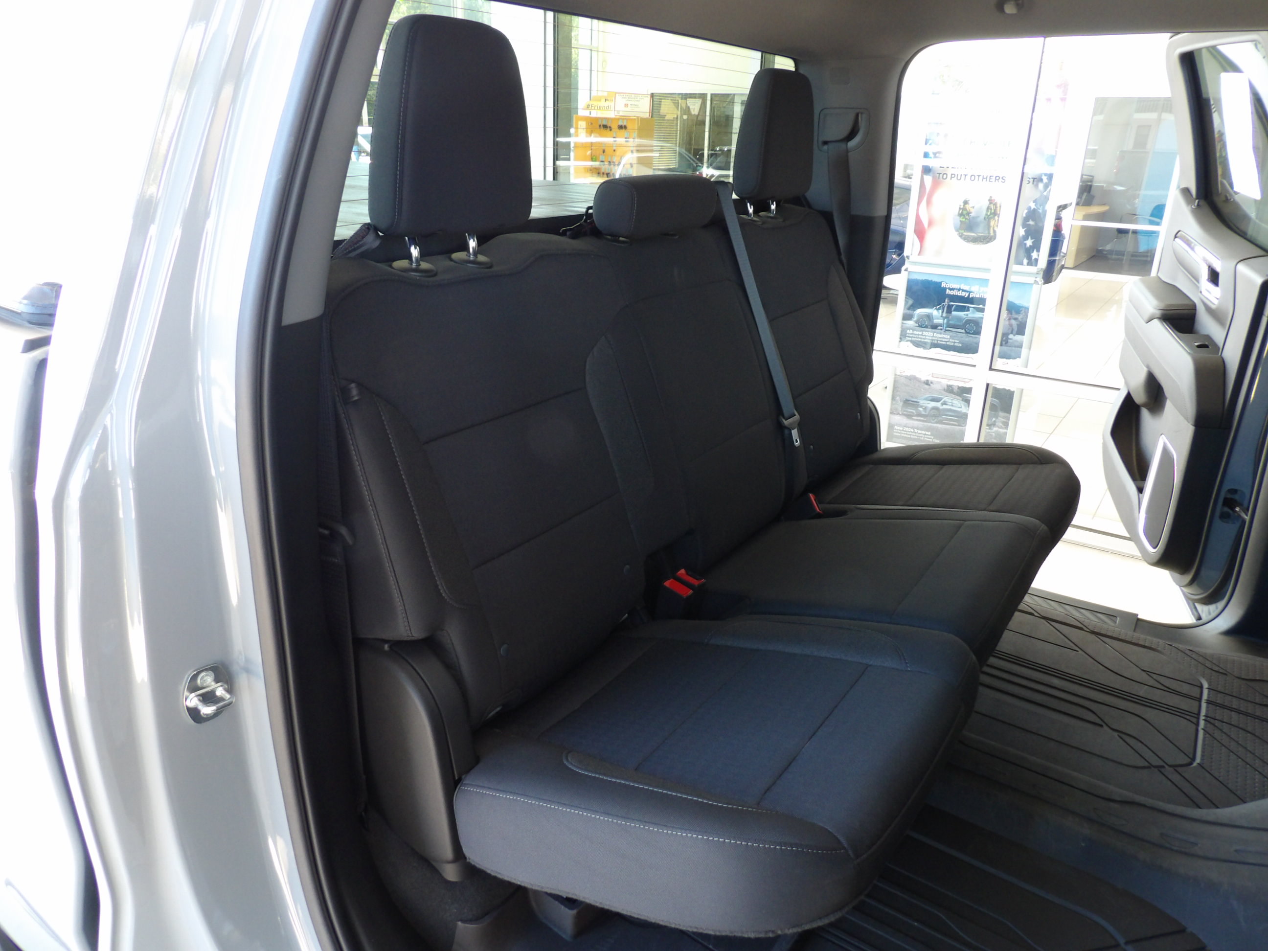Used 2024 Chevrolet Silverado 1500 4x4 Crew Cab LT image 20