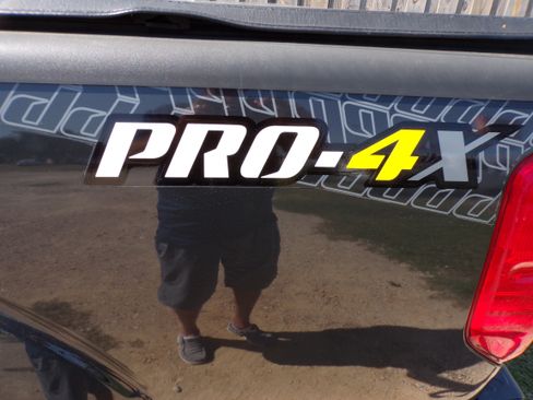 Used 2013 Nissan Frontier PRO-4X image 15