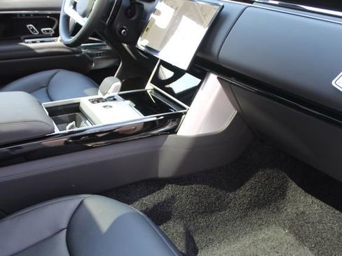 New 2025 Land Rover Range Rover Autobiography image 25