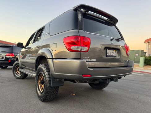 Used 2005 Toyota Sequoia Limited image 6