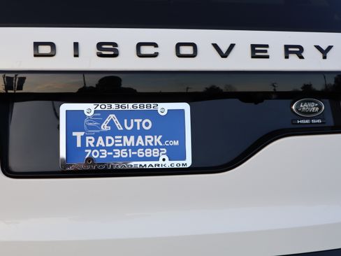 Used 2018 Land Rover Discovery HSE Luxury image 15