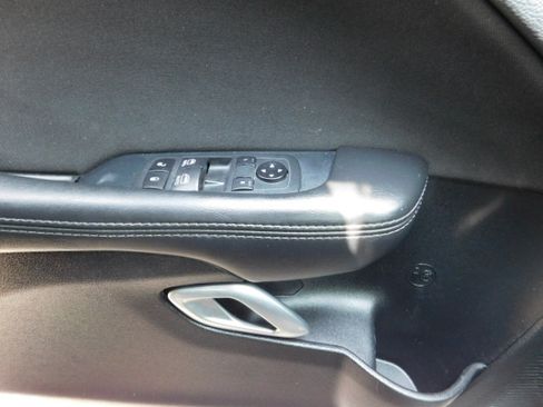 Used 2020 Dodge Challenger SXT RWD image 12