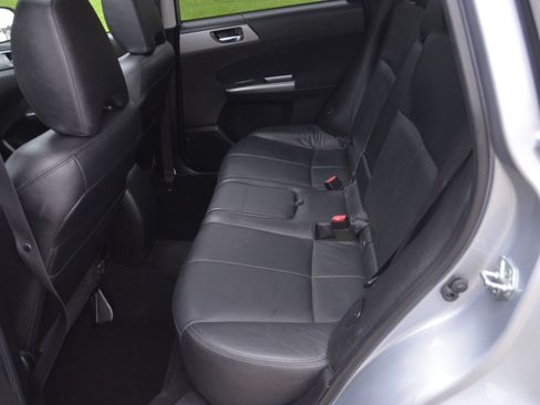 Used 2012 Subaru Forester 2.5X Limited AWD/4WD image 10