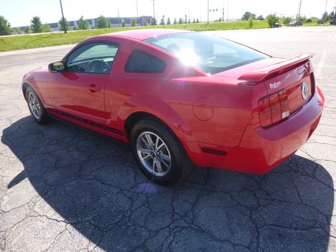 Used 2005 Ford Mustang Coupe RWD image 8