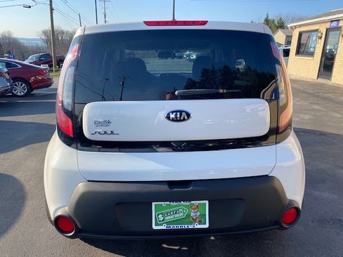Used 2016 Kia Soul image 17