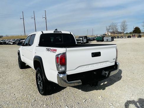 Used 2023 Toyota Tacoma TRD Sport image 5