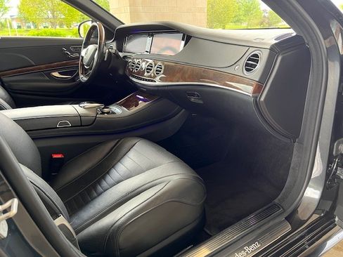 Used 2016 Mercedes-Benz S 550 4MATIC Sedan image 20