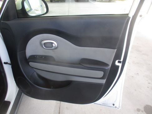 Used 2014 Kia Soul image 17