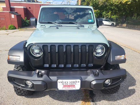 Used 2023 Jeep Wrangler Willys image 3