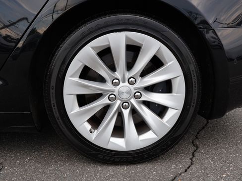 Used 2017 Tesla Model S 75D image 23