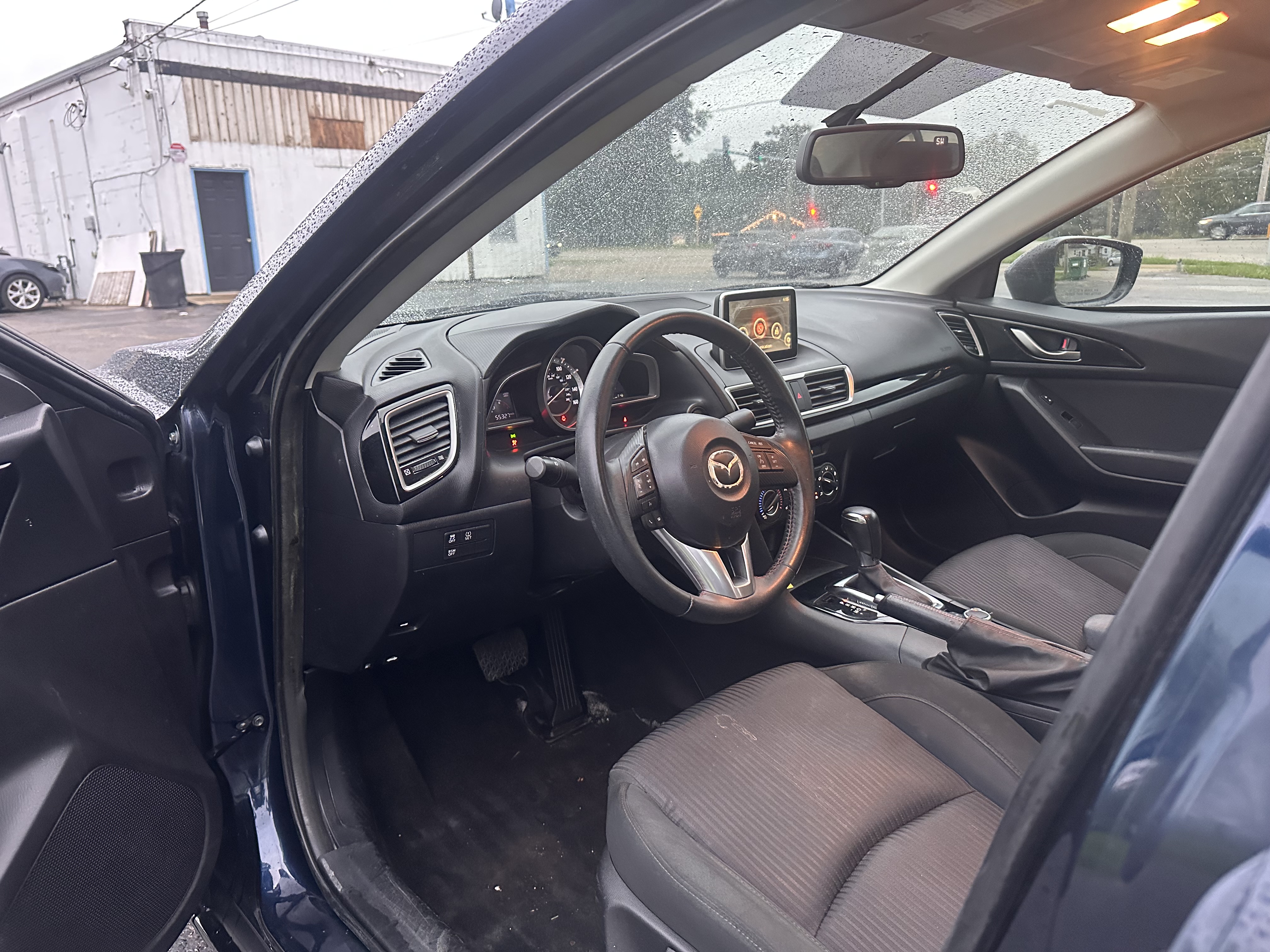 Used 2015 MAZDA MAZDA3 i Touring Sedan FWD image 12