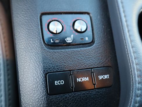 Used 2013 Toyota Avalon XLE Touring image 29