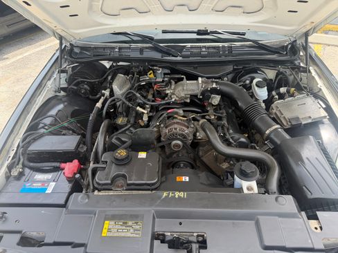 Used 2011 Ford Crown Victoria Police Interceptor RWD image 35
