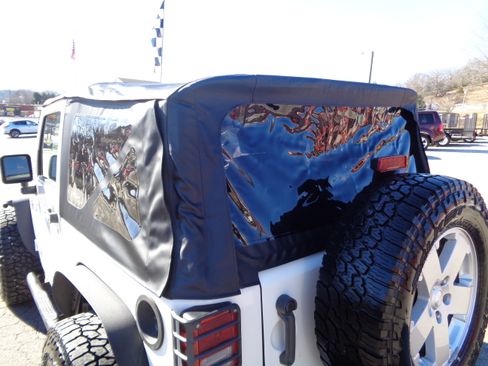 Used 2008 Jeep Wrangler X image 21