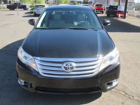 Used 2012 Toyota Avalon Limited FWD image 5