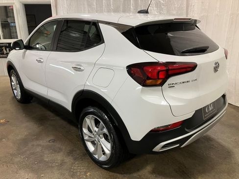 Used 2022 Buick Encore GX Preferred image 3