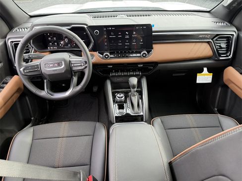 New 2026 GMC Canyon AT4 image 28