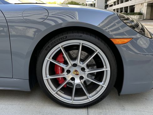 Used 2024 Porsche 718 Cayman GTS image 13