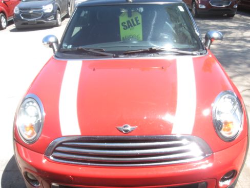Used 2011 MINI Cooper Convertible FWD image 2