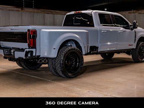 Used 2025 Ford F350 Platinum image 9