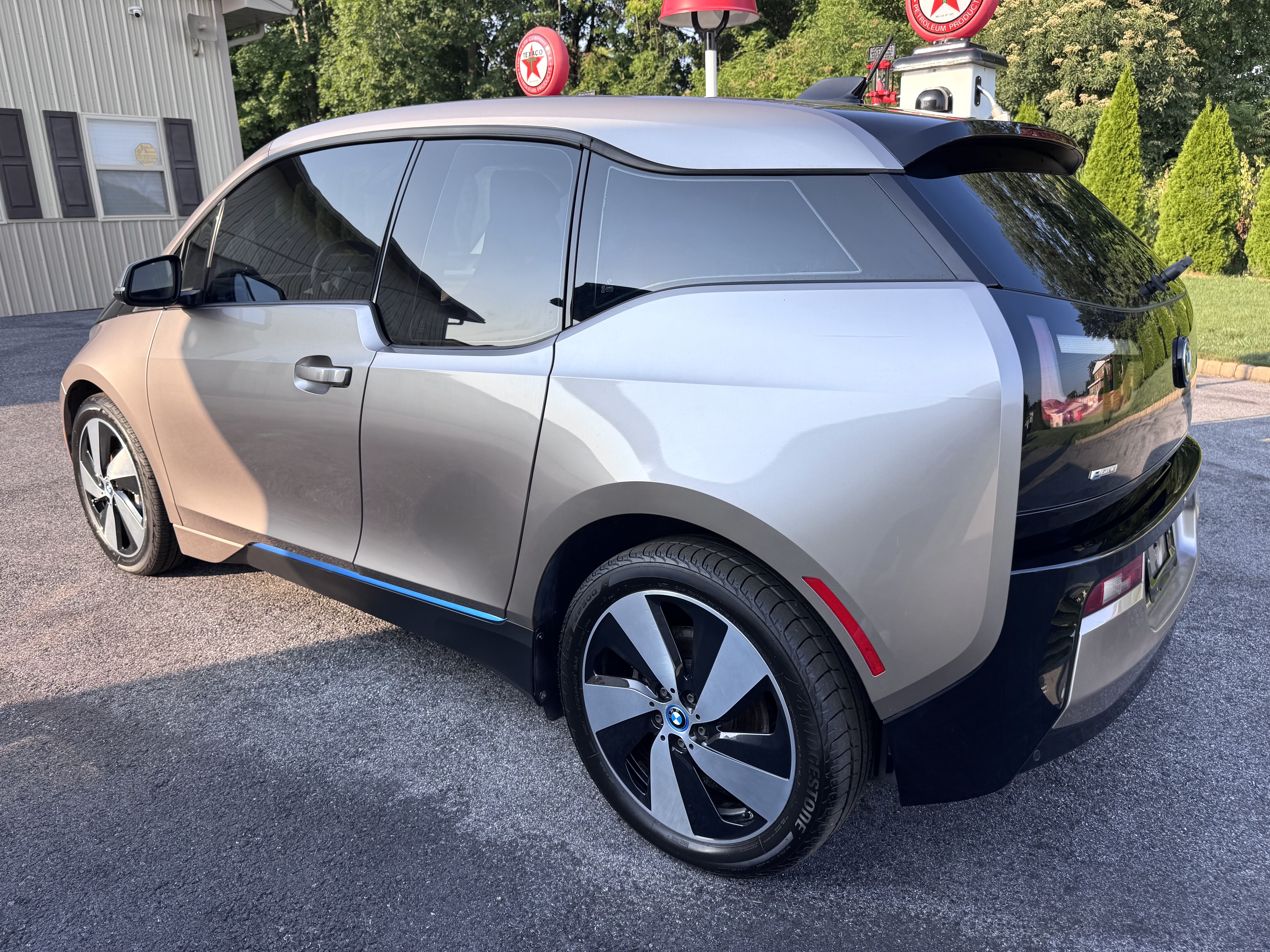 Used 2014 BMW i3 RWD image 8