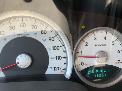 Used 2007 Dodge Durango 2WD SXT image 5