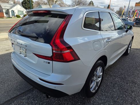 Used 2021 Volvo XC60 T5 Momentum image 5