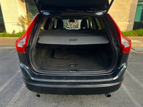 Used 2013 Volvo XC60 3.2 Premier FWD image 10