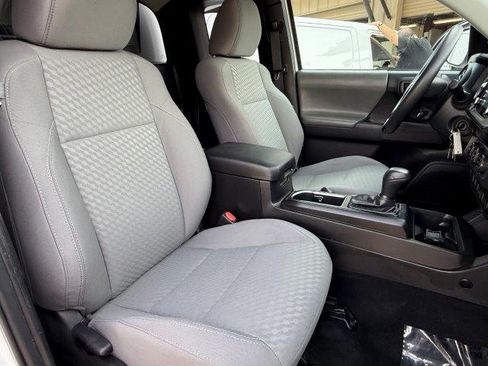 Used 2022 Toyota Tacoma SR image 14