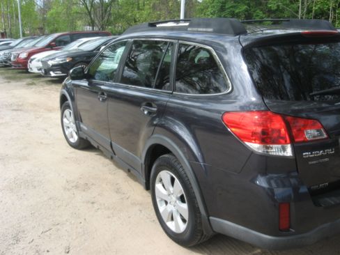 Used 2012 Subaru Outback 2.5i Premium AWD/4WD image 6