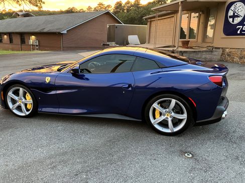 Used 2019 Ferrari Portofino UNAVAIL RWD image 3