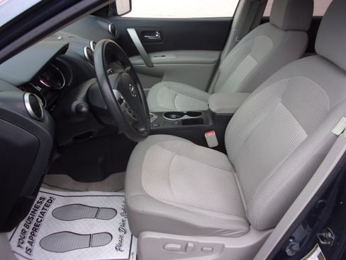 Used 2013 Nissan Rogue AWD SV w/ Premium Package image 8