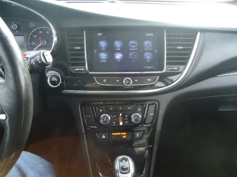 Used 2017 Buick Encore Essence image 15