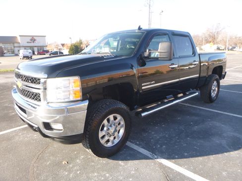 Used 2014 Chevrolet Silverado 2500 LT image 2