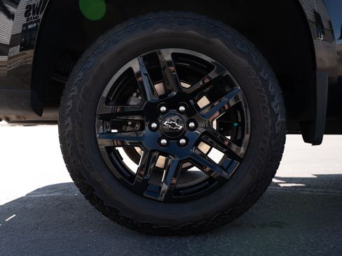 Used 2024 Chevrolet Silverado 1500 High Country image 41