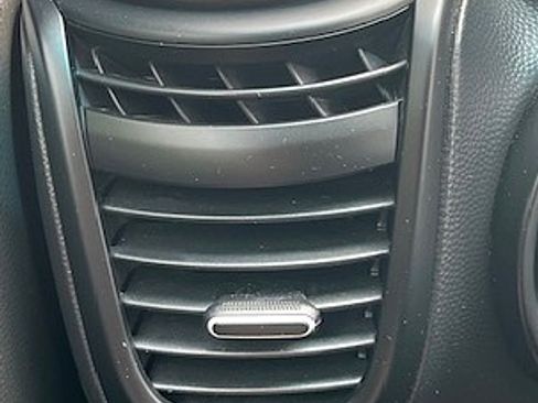 Used 2018 Kia Soul + image 32