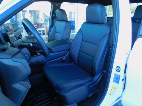 Used 2024 Chevrolet Silverado EV W/T image 20